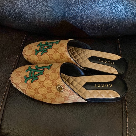 Gucci Original men’s GG supreme patch logo Slipper mules LA Angels™ Patch NWB - Picture 7 of 11